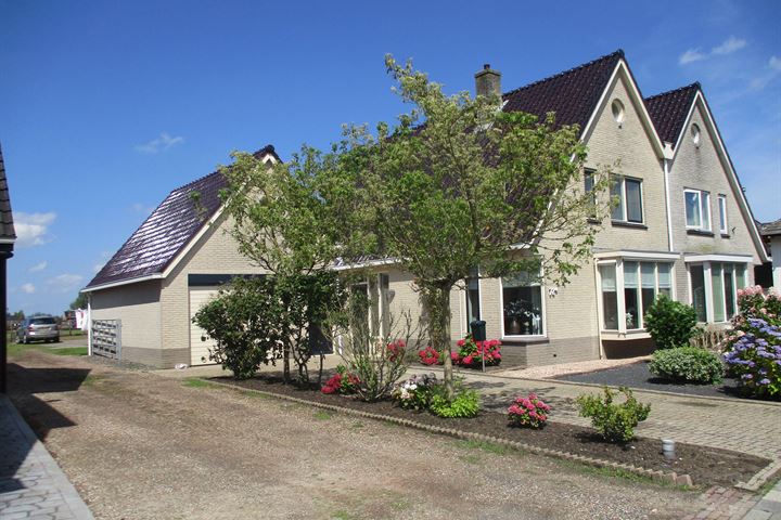 Photo of property Hoofdstraat 72A, Grootegast