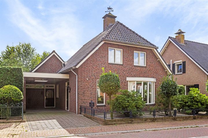 Hoofdstraat 83b in Heeswijk-Dinther