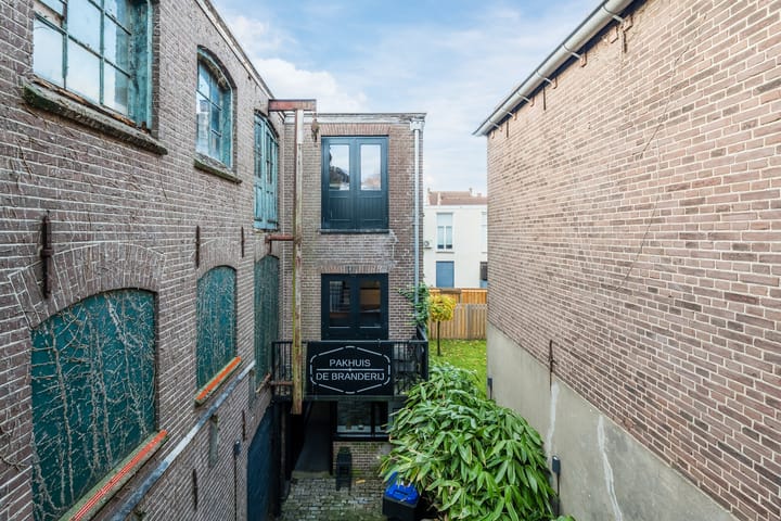 Photo of property Hoofdstraat 86, Meppel