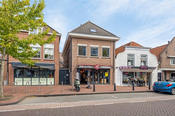 Hoofdstraat 93 in De Lier