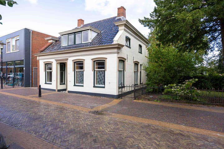 Hoofdstraat-Oost 39 in Uithuizen