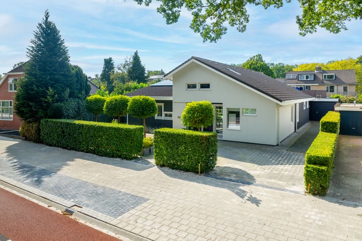 Hoofdweg 124 in Eelde