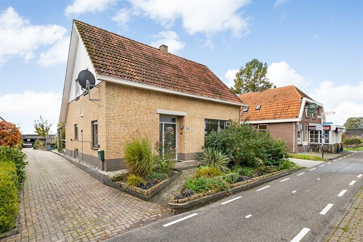 Hoofdweg 144 in De Krim