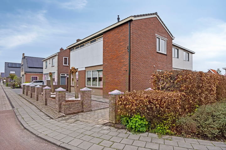 Hoofdweg 161 in Bovensmilde Foto