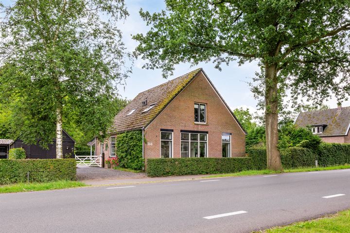 Hoofdweg 166 in Loenen