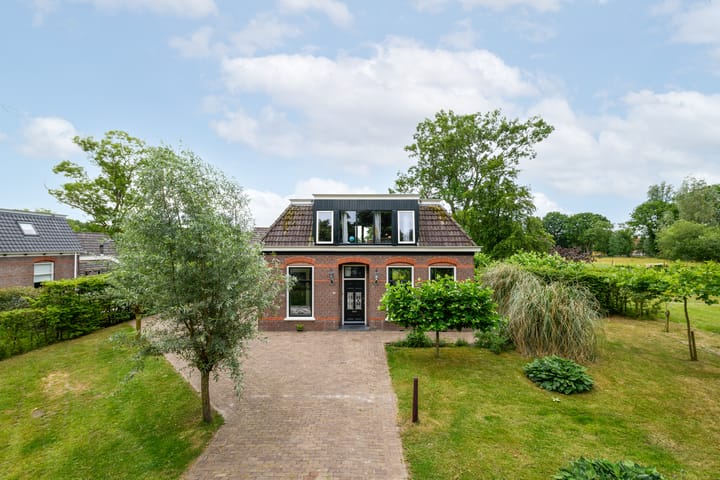 Photo of property Hoofdweg 172, Oldeholtpade