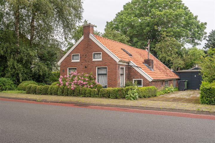 Hoofdweg 7 in Midwolda