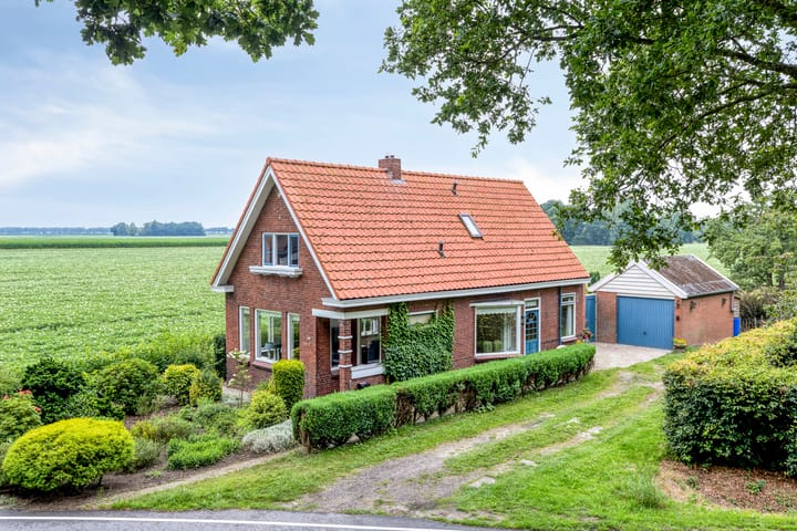 Hoofdweg Wedderveer 5 in Wedde