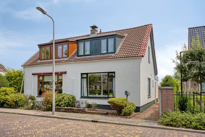 Hoofdweg-Zuid 32 in Nieuwerkerk aan den IJssel
