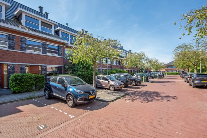 Hoofpolderstraat 10 in 's-Gravenhage