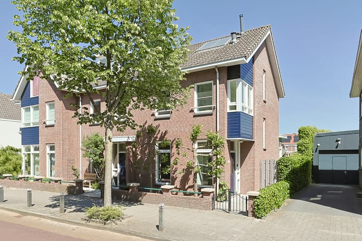 Hooftstraat 232 in Alphen aan den Rijn