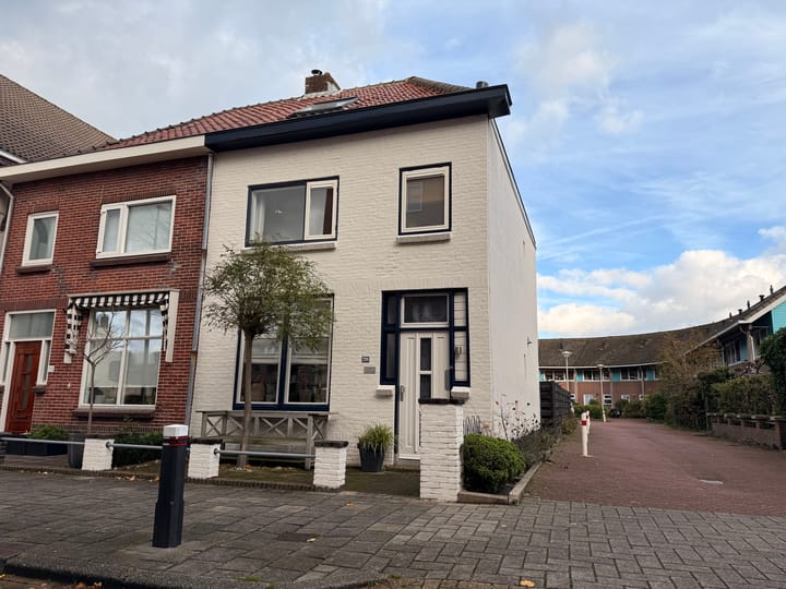 Hooftstraat 236 in Alphen aan den Rijn