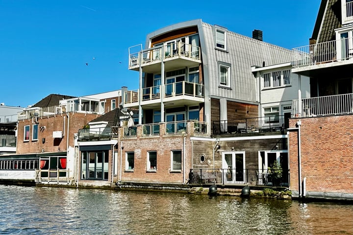 Hooftstraat 75A in Alphen aan den Rijn