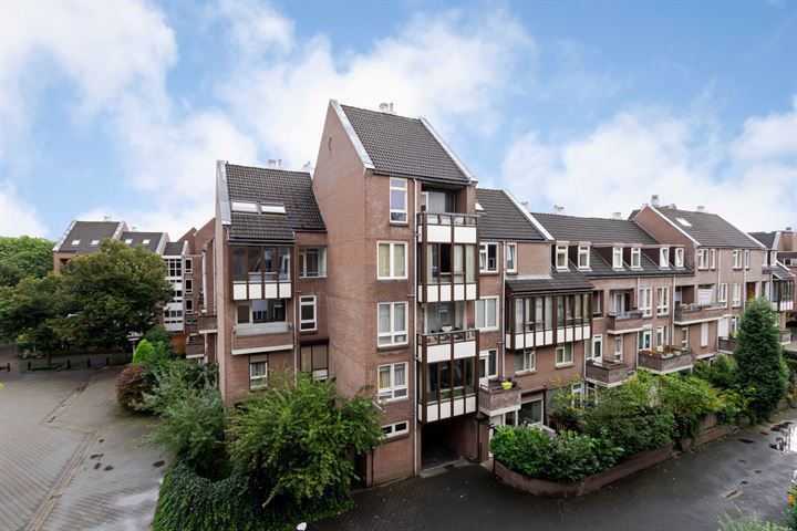 Photo of property Hoogbeeltplein 163, Maastricht