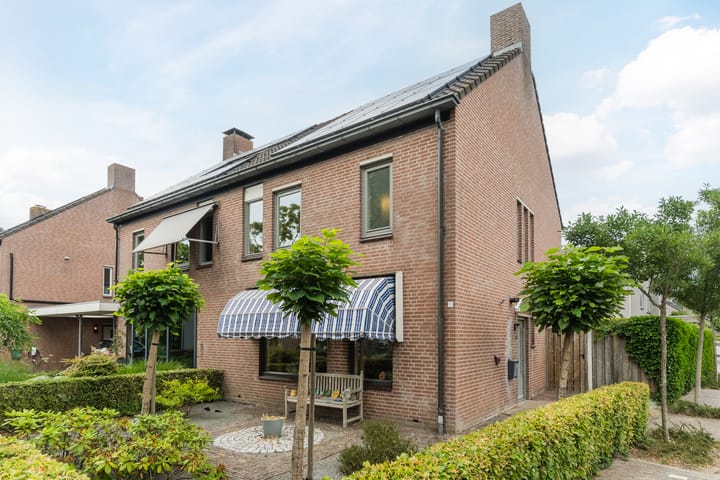Hoogdonk 9 in Bavel foto