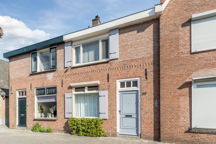 Photo of property Hoogeinde 29, Waalwijk