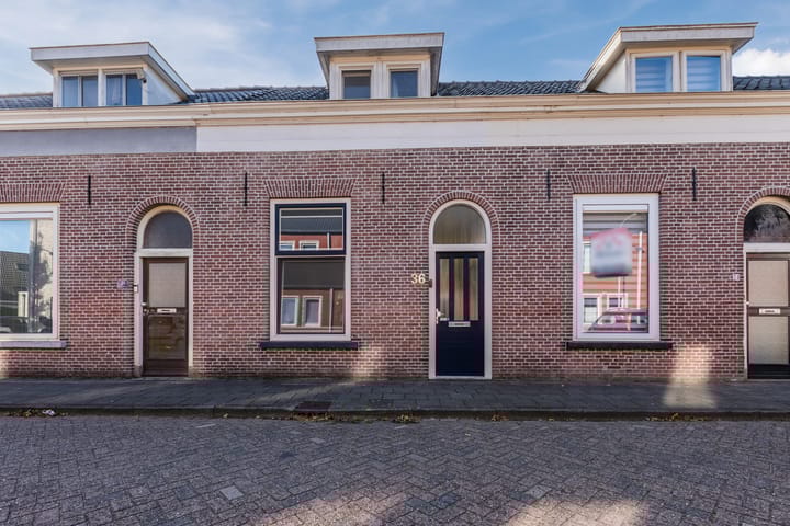 Hoogendijkstraat 36 in Tiel