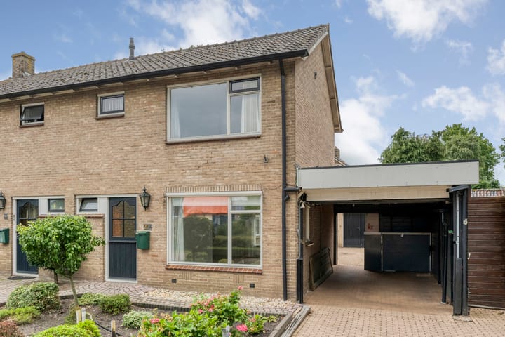 Photo of property Hoogeveenseweg 26a, Balkbrug