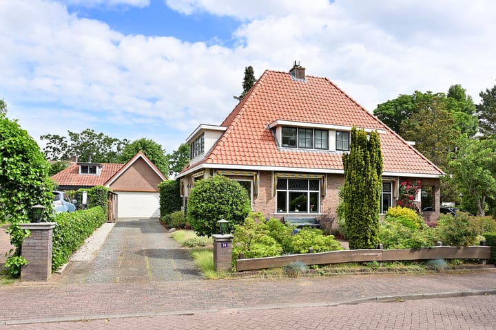 Hooghuizenweg 14 in Huizen