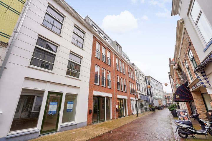 Hoogstraat 206B in Vlaardingen