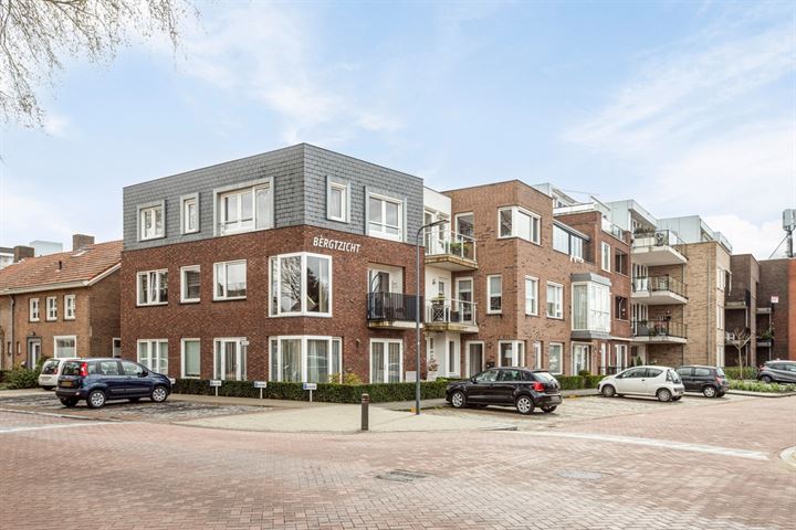 Hoogstraat 66A in Rosmalen