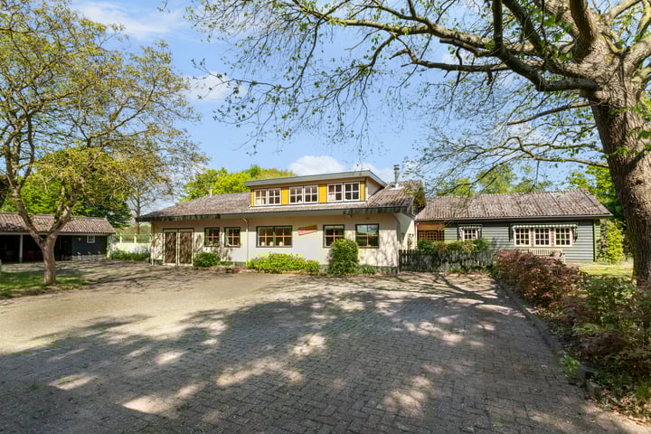 Photo of property Hoogstraat 7A, Etten-Leur