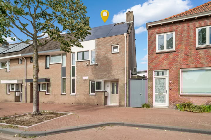 Hoogstraat 99 in Roosendaal
