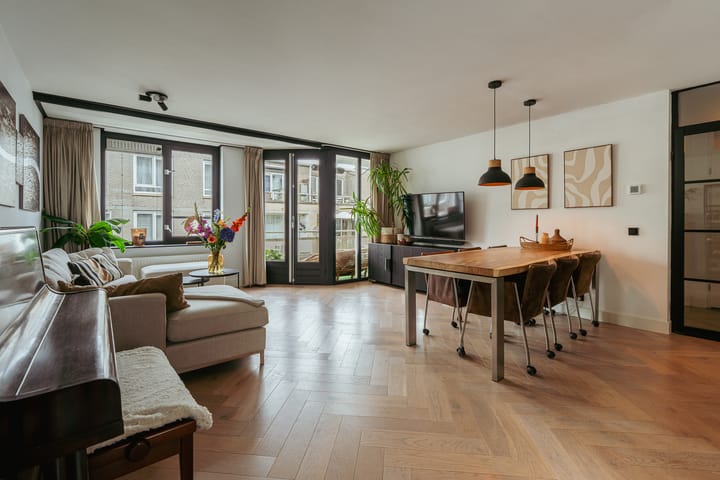 Hoogte Kadijk 110R in Amsterdam