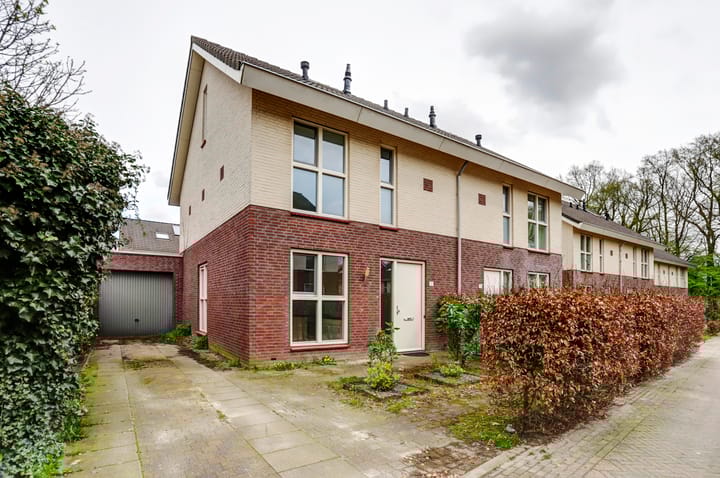 Hoogven 12 in Enschede Foto