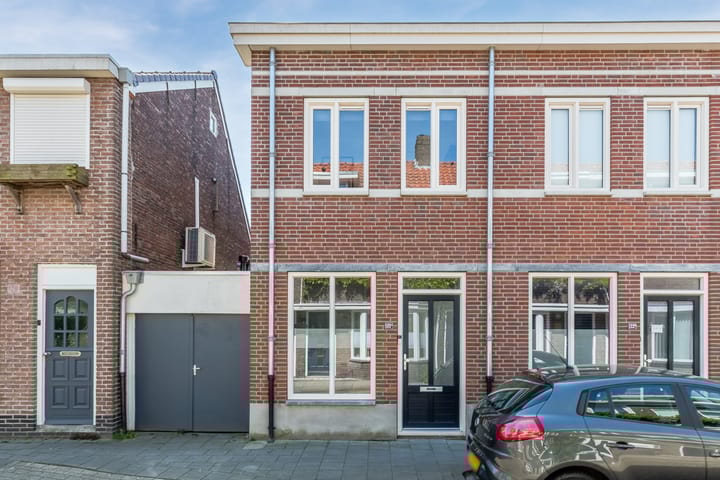 Hoogvensestraat 122a in Tilburg
