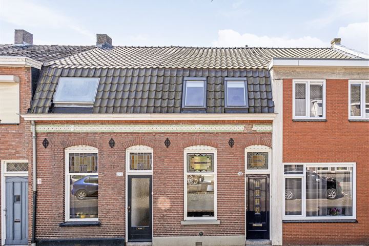 Hoogvensestraat 204 in Tilburg