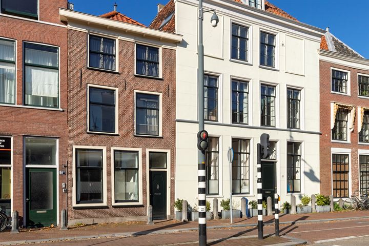 Hooigracht 90 in Leiden