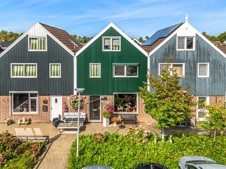 Hooiland 13 in Urk