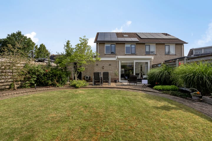 Photo of property Hooizolder 234, Drachten