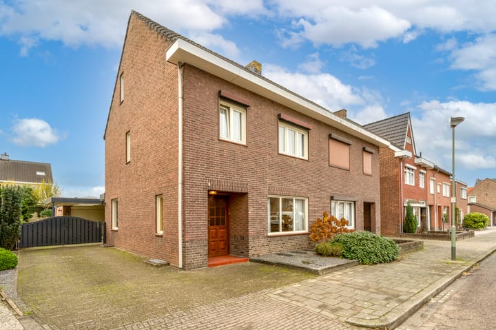 Hoolstraat 31 in Beek
