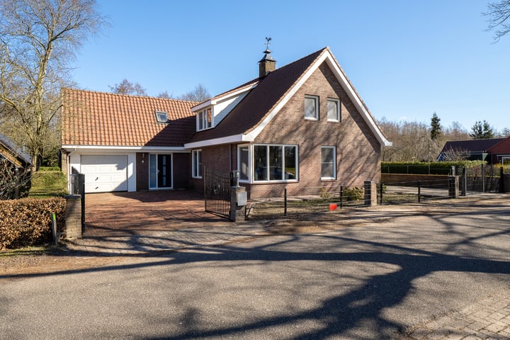 Photo of property Hoopsteeweg 4, Bruchterveld