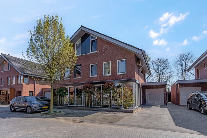 Photo of property Hoornbloem 11, Voorthuizen