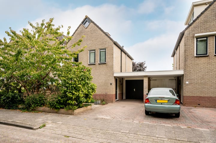 Photo of property Hoornsgulden 8, Dronten