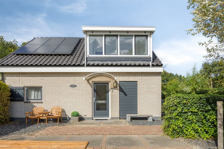 Hopman de Rijklaan 1 in Vrouwenpolder