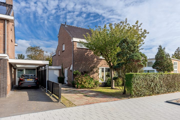 Hortensialaan 1 in Beverwijk