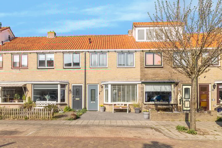 Photo of property Houthavenstraat 37, Alkmaar
