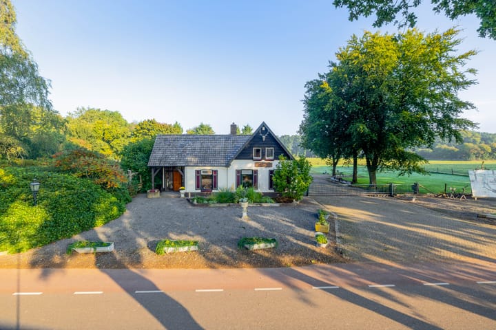 Photo of property Houtkampweg 5, Otterlo
