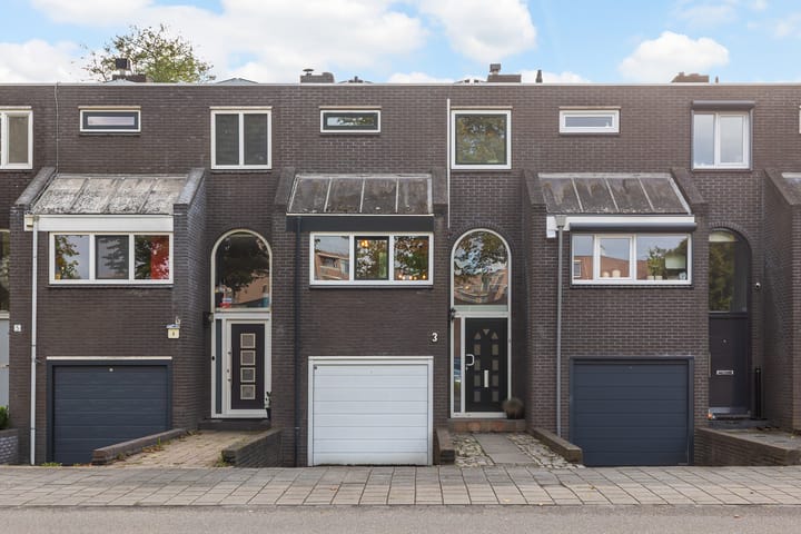 Houtsnijdershorst 3 in Apeldoorn