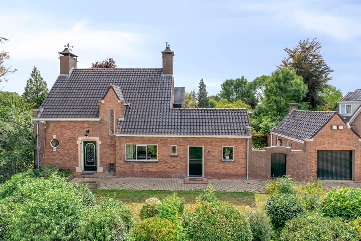 Houtstraat 1 in Megen Foto
