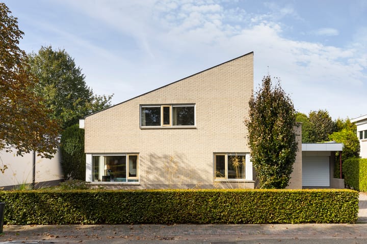 Houttuinen-Zuid 20 in Apeldoorn photo
