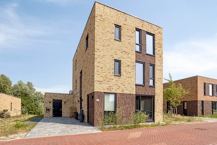 Houtwal 26 in Lelystad photo
