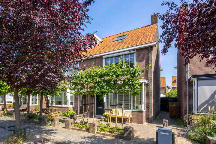 Hugo de Grootstraat 24 in Sliedrecht