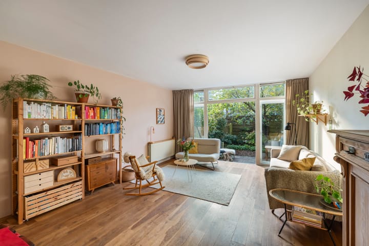 Hugo Molenaarstraat 14B in Rotterdam foto