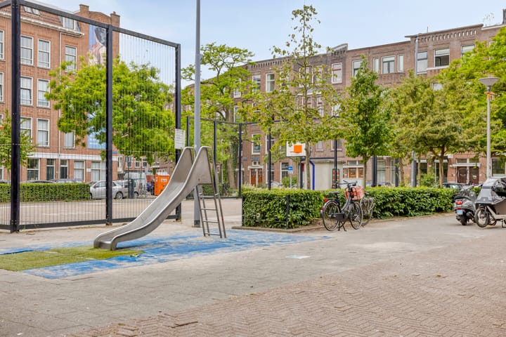Hugo Molenaarstraat 32B in Rotterdam