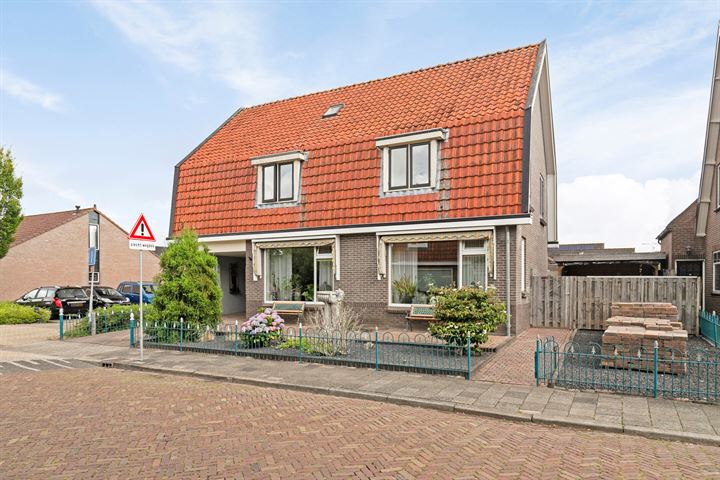 Huijgenlaan 10 in Bunschoten-Spakenburg